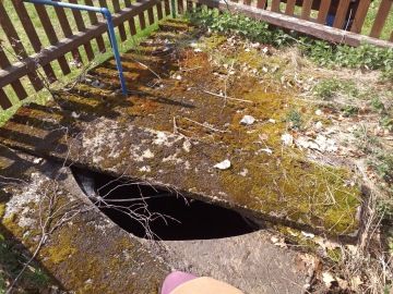 stav původního zhlaví studny