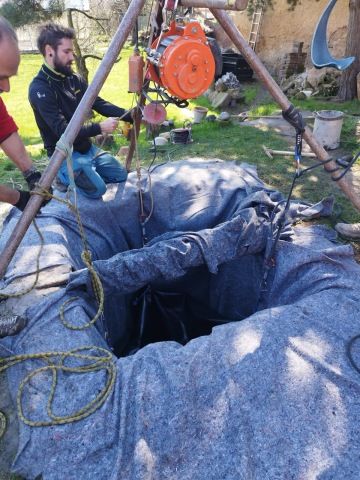 instalace vaku do vyschlé studny Plzeň - Lochotín