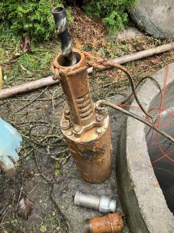 Oprava čerpadla EVGU Plzeň.