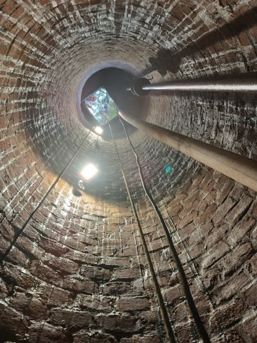 Pohled z městské studny.