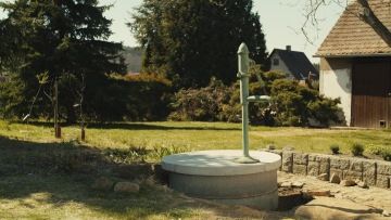 opravená ruční pumpa